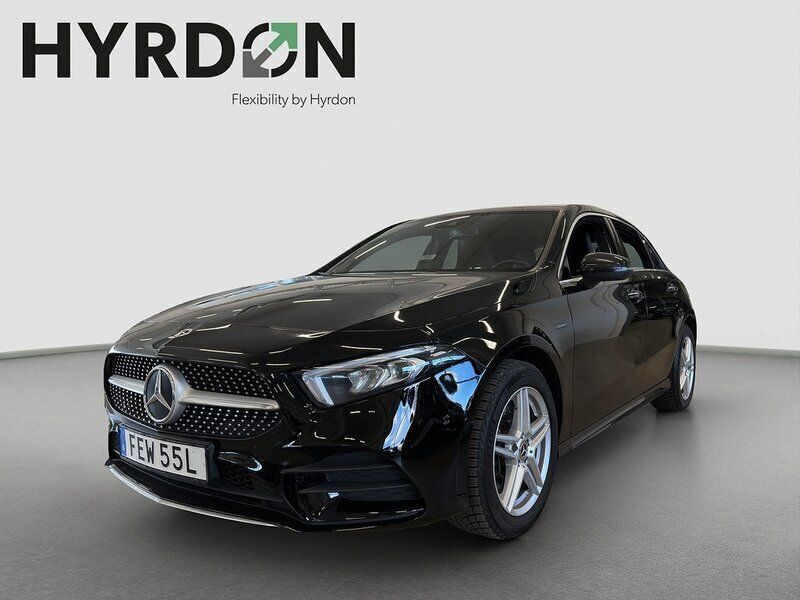 Svart Begagnad 2021 Mercedes A250 AMG Halvkombi | 229 000 kr - Bild 1/4