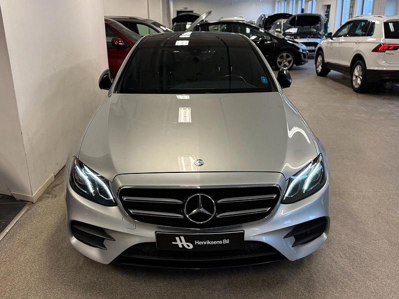 Begagnad Mercedes E220 AMG line 194 HK (142 kW) 2016 Silver Sedan