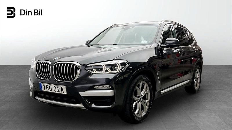Grå Begagnad 2019 BMW X3 xLine SUV | 309 900 kr (Marknadspris) - Bild 1/4