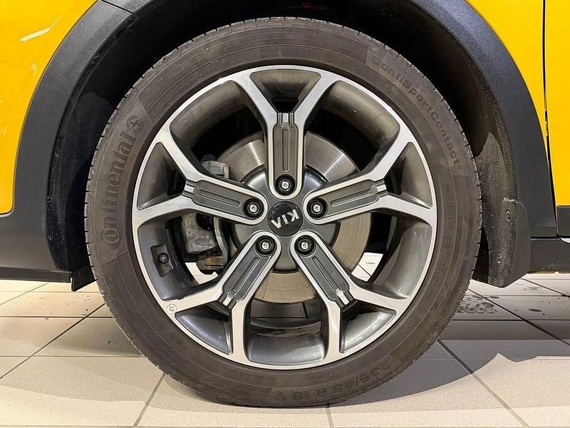 Begagnad Kia XCeed 141 HK (103 kW) 2019 Gul SUV