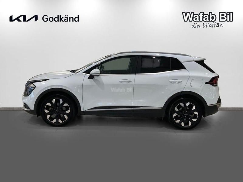 Begagnad Kia Sportage 180 HK (132 kW) 2022 /wd/ casa white s SUV