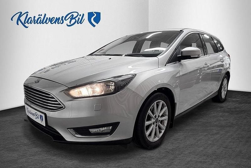 Begagnad Ford Focus Titanium 101 HK (74 kW) 2015 Grå Kombi