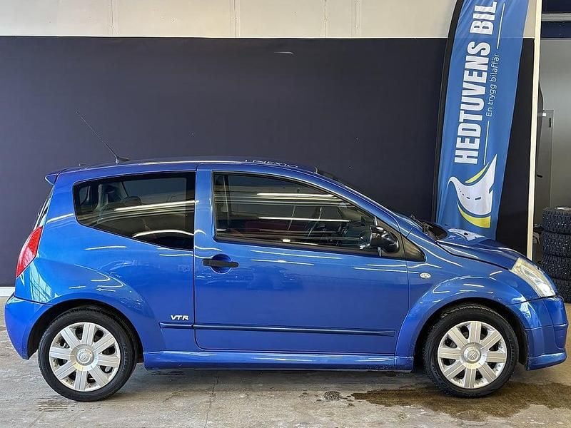 Begagnad Citroën C2 73 HK (53 kW) 2005 Blå Halvkombi
