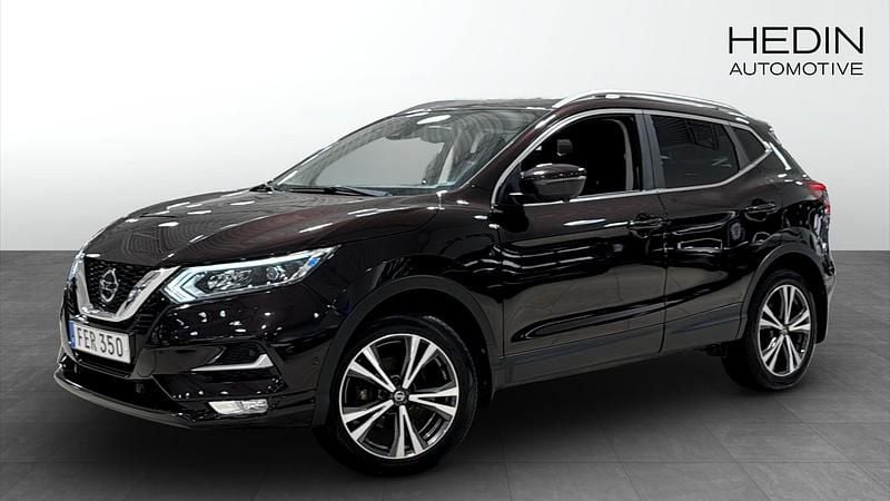 Svart Begagnad 2018 Nissan Qashqai Tekna SUV | 149 900 kr (Marknadspris) - Bild 1/4