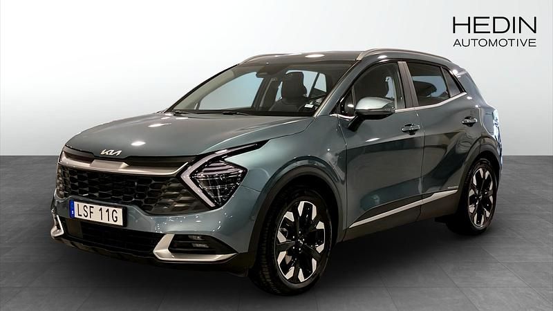 Grå (green) Begagnad 2024 Kia Sportage Advance SUV | 419 900 kr (Marknadspris) - Bild 1/4