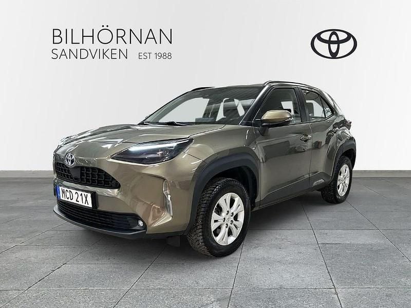 Begagnad Toyota Yaris Hybrid Active 117 HK (86 kW) 2023 Grön