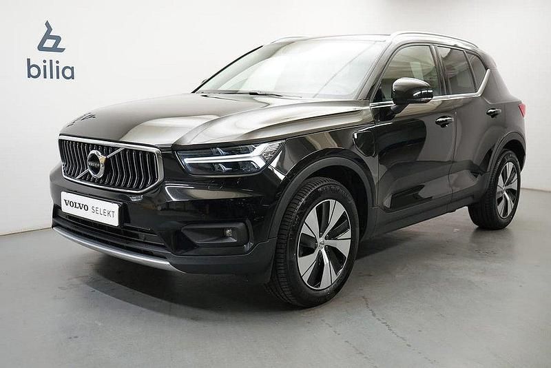 Svart Begagnad 2020 Volvo XC40 Inscription SUV | 329 900 kr (Marknadspris) - Bild 1/3