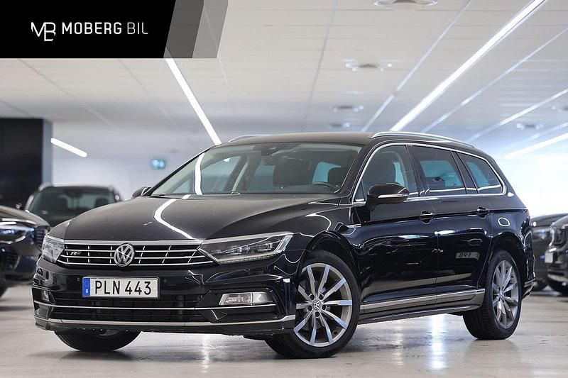 Svart Begagnad 2017 VW Passat R-line Kombi | 234 900 kr (Lite dyr) - Bild 1/3