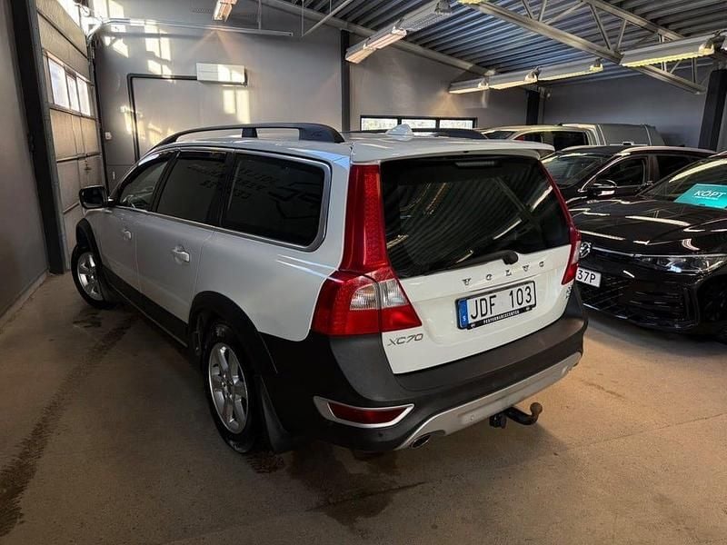 Begagnad Volvo XC70 Summum 215 HK (158 kW) 2012 Vit Kombi