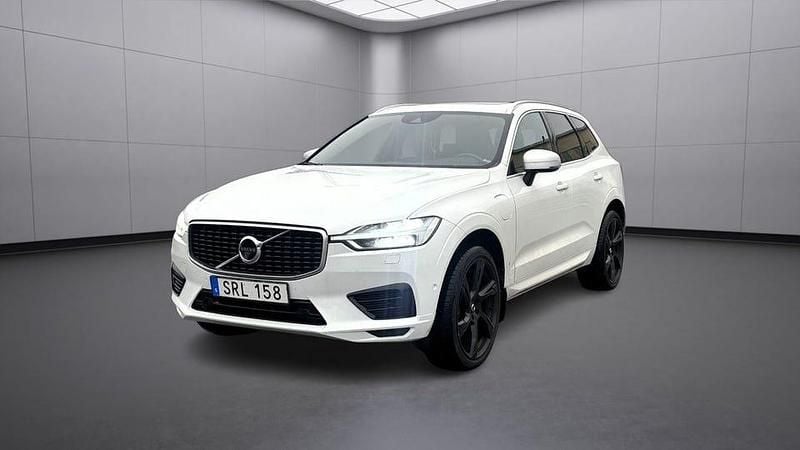 Vit Begagnad 2019 Volvo XC60 R-Design SUV | 329 900 kr (Bra pris) - Bild 1/4