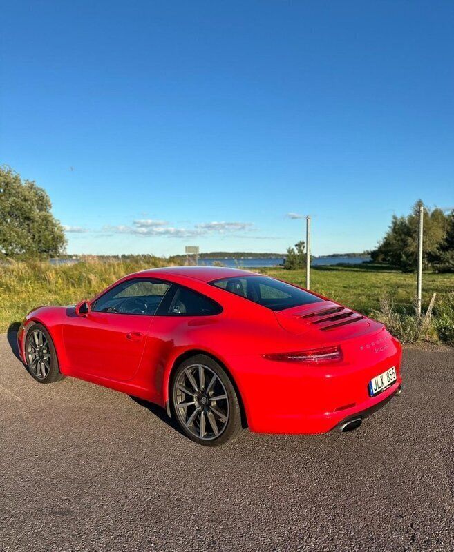 Röd Begagnad 2012 Porsche 911 Carrera Sport Sportkupé | 849 000 kr - Bild 1/4