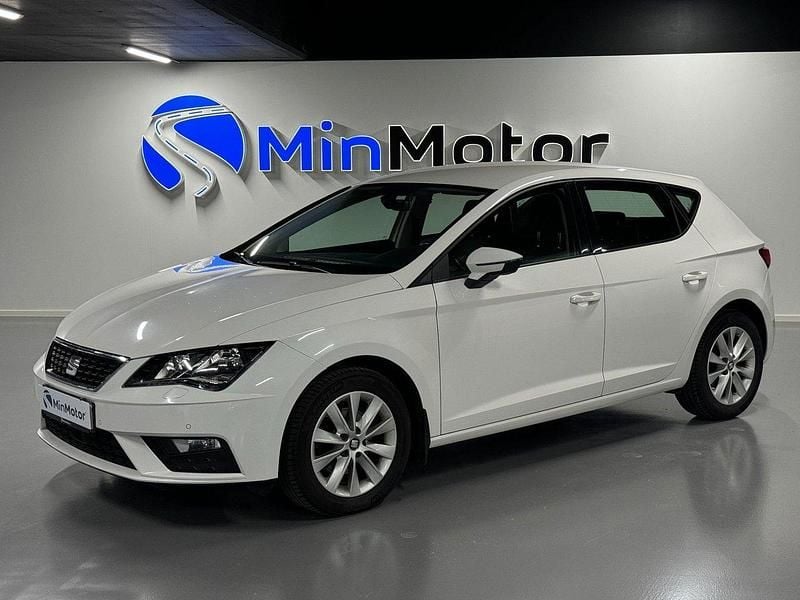 Vit Begagnad 2019 Seat Leon Style Halvkombi | 79 900 kr - Bild 1/4