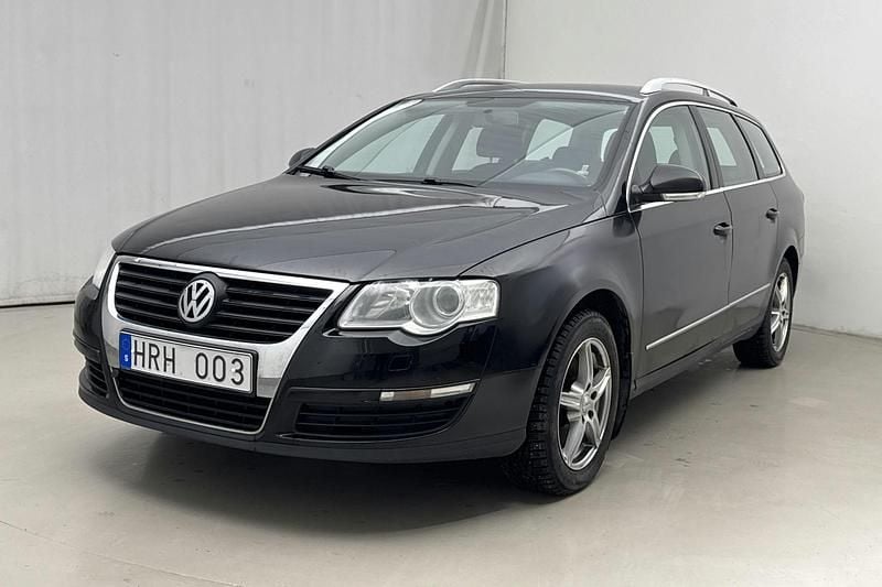 Svart Begagnad 2010 VW Passat Kombi | 47 000 kr (Lite dyr) - Bild 1/4