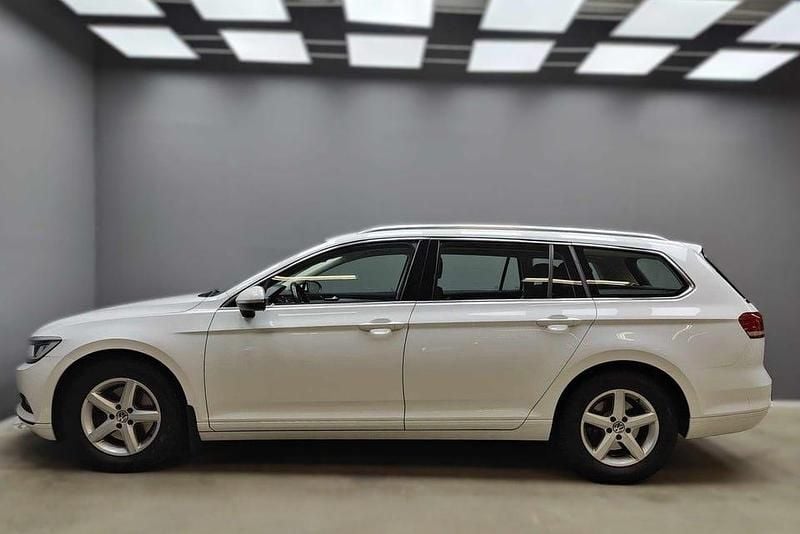 Begagnad VW Passat 150 HK (110 kW) 2017 Vit Kombi