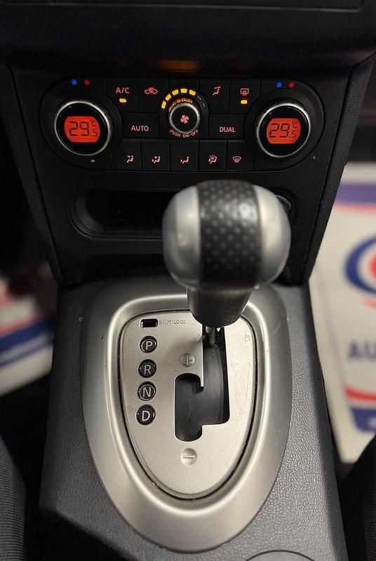 Begagnad Nissan Qashqai +2 141 HK (103 kW) 2011 Röd SUV