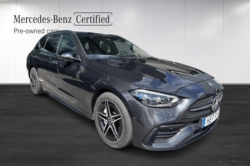 Svart Begagnad 2022 Mercedes C300e Kombi | 399 000 kr (Lite dyr) - Bild 1/4