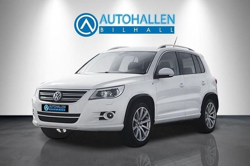 Vit Begagnad 2010 VW Tiguan R-line SUV | 87 000 kr (Marknadspris) - Bild 1/4