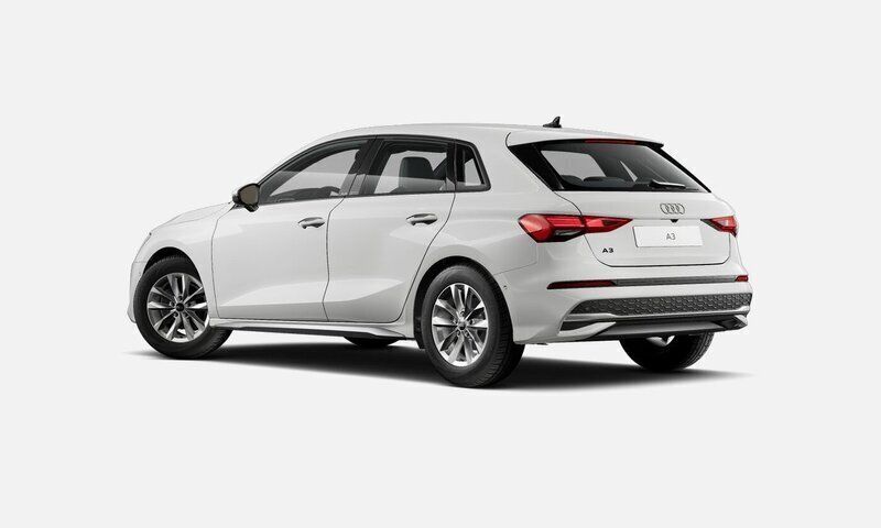 Vit (arkonavit) Ny 2024 Audi A3 Sportback Proline Halvkombi | 333 700 kr (Marknadspris) - Bild 1/4