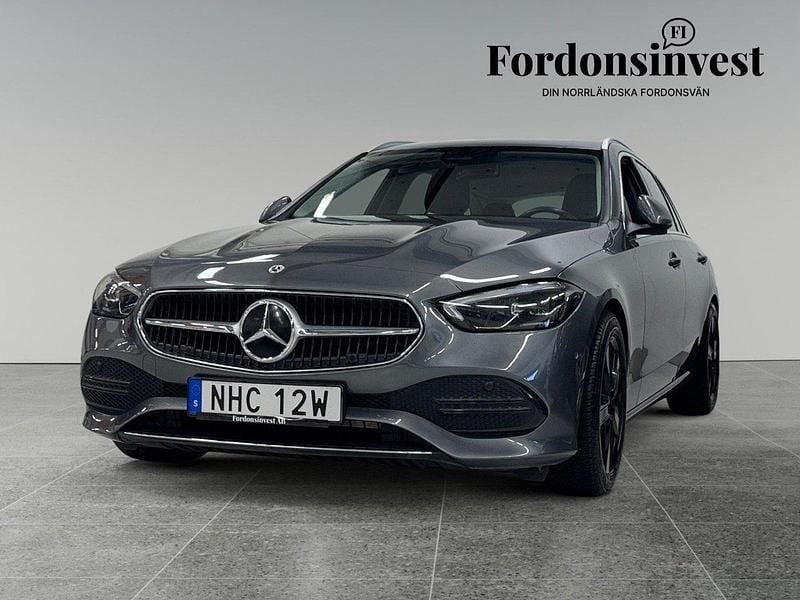 Grå Begagnad 2023 Mercedes C220 Avantgarde Kombi | 419 000 kr (Superpris) - Bild 1/4