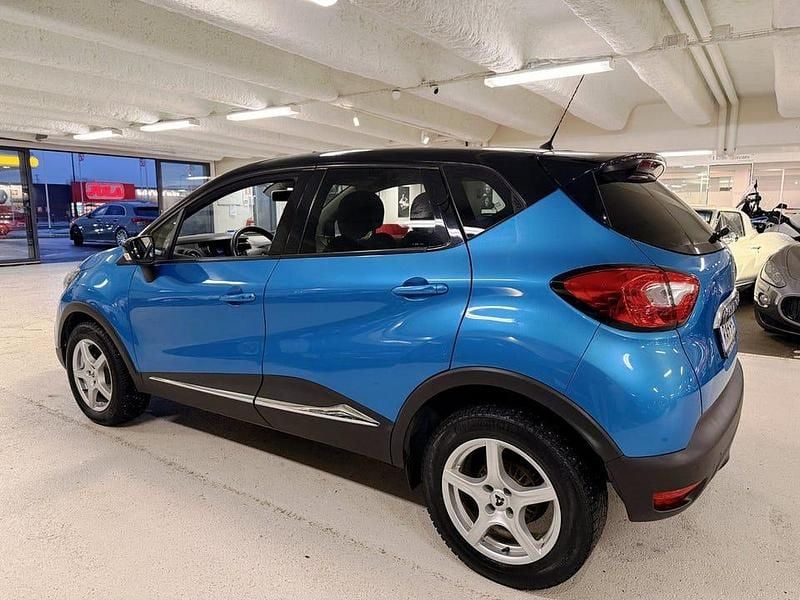 Begagnad Renault Captur 90 HK (66 kW) 2016 Ljusblå (blå) SUV
