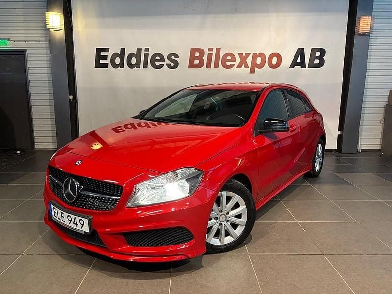 Begagnad Mercedes A180 AMG line 122 HK (89 kW) 2014 Röd Halvkombi