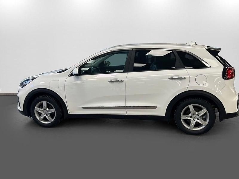 Begagnad Kia Niro Advance 141 HK (103 kW) 2019 Vit SUV