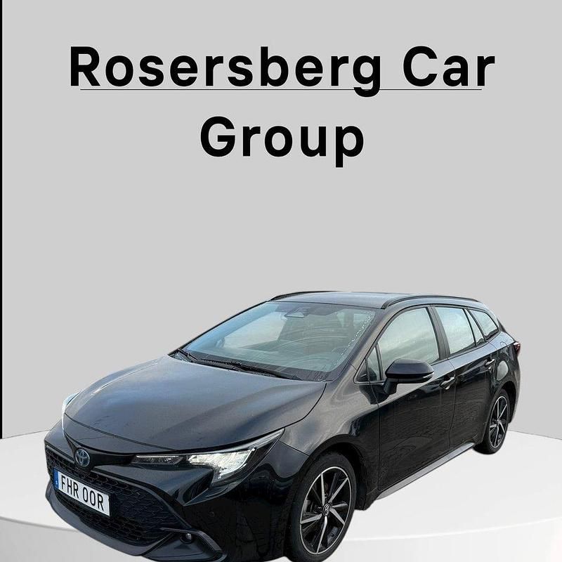 Svart Begagnad 2024 Toyota Corolla Active Kombi | 249 875 kr (Marknadspris) - Bild 1/4