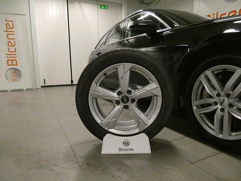 Begagnad Audi A6 299 HK (219 kW) 2022 Svart Kombi