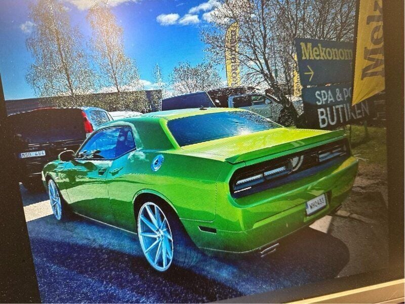 Grön Begagnad 2011 Dodge Challenger Sportkupé | 250 000 kr - Bild 1/4