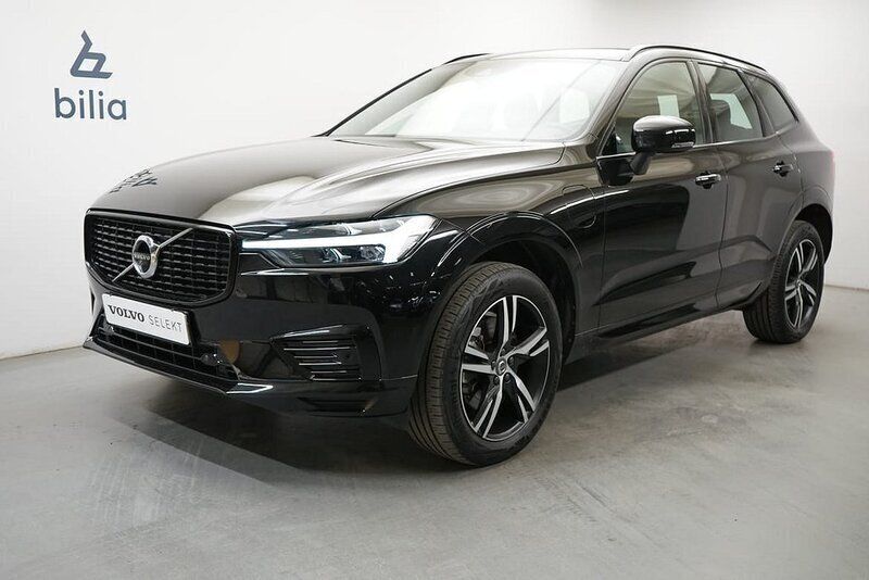 Svart Begagnad 2021 Volvo XC60 R-Design SUV | 419 900 kr (Marknadspris) - Bild 1/3