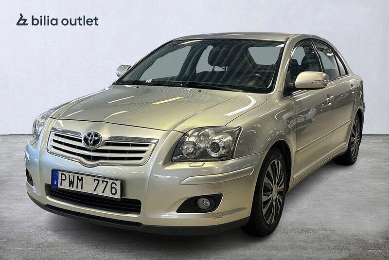 Silver Begagnad 2007 Toyota Avensis Halvkombi | 39 900 kr (Marknadspris) - Bild 1/3