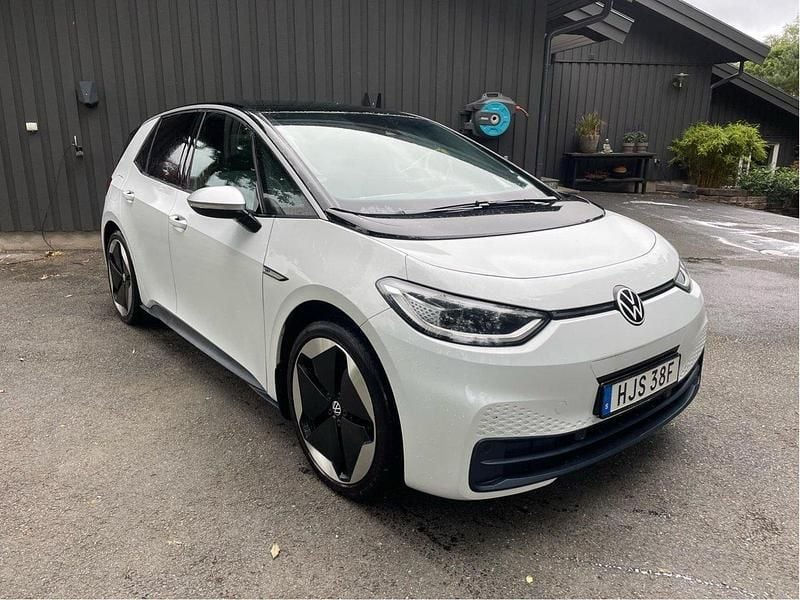 Vit Begagnad 2020 VW ID.3 Pro Performance Halvkombi | 235 000 kr (Lite dyr) - Bild 1/4