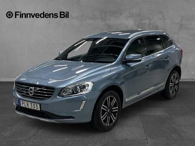 Ljusblå Begagnad 2017 Volvo XC60 Standard SUV | 169 000 kr (Marknadspris) - Bild 1/4