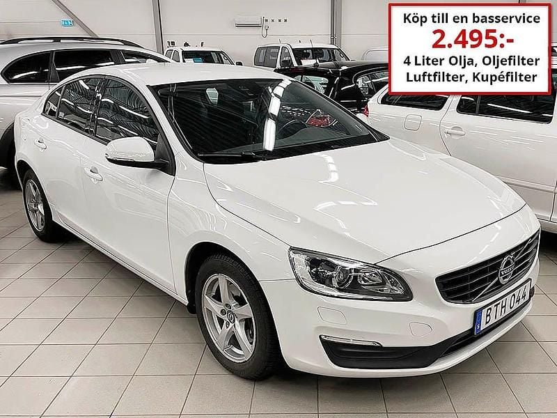 Vit Begagnad 2018 Volvo S60 Sedan | 189 000 kr (Marknadspris) - Bild 1/4