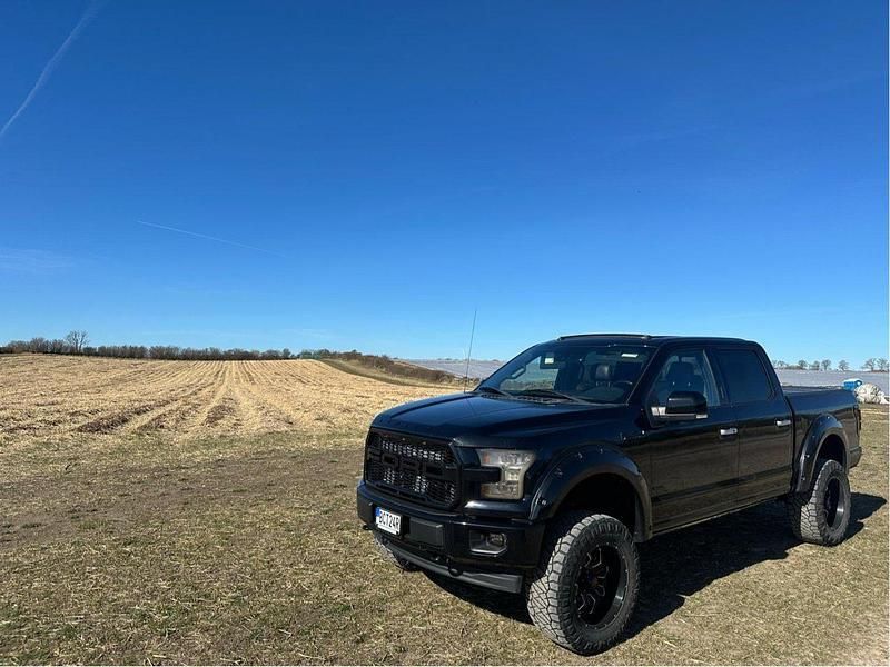 Svart Begagnad 2017 Ford F-150 Limited Pickup | 485 000 kr (Dyr) - Bild 1/4