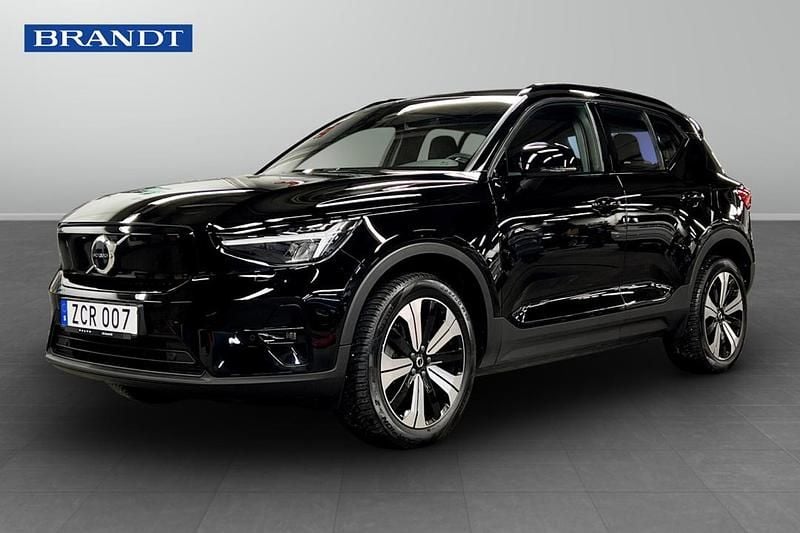 Begagnad Volvo XC40 Single Motor 175 kW (238 HK) 2023 Svart SUV