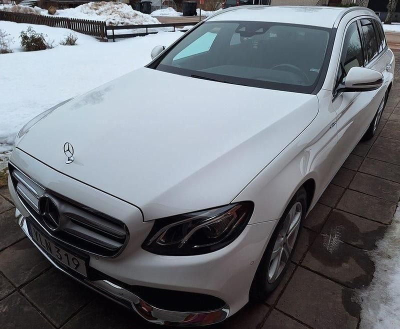 Begagnad Mercedes E200 150 HK (110 kW) 2018 Polarvit