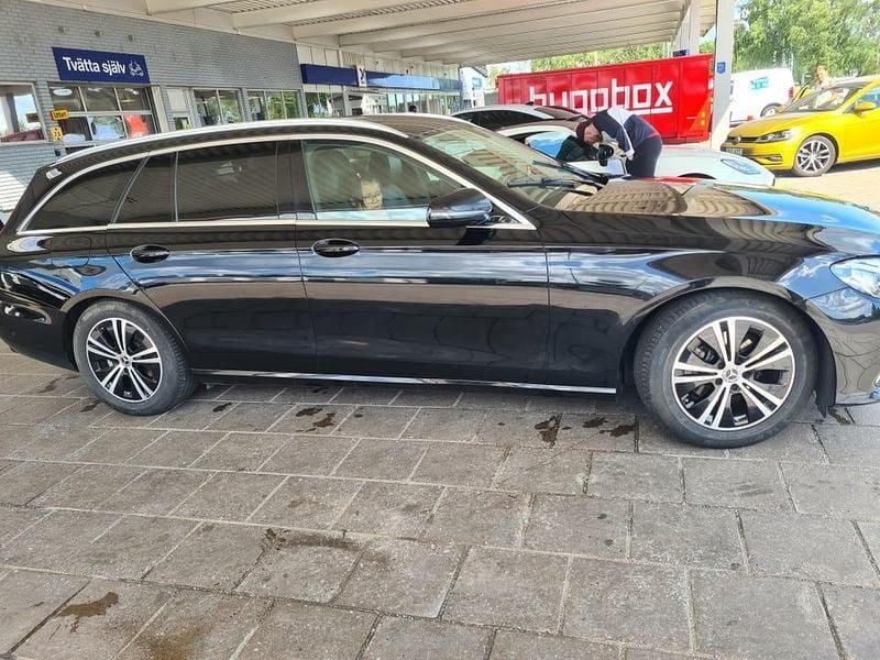 Begagnad Mercedes E220 163 HK (119 kW) 2020