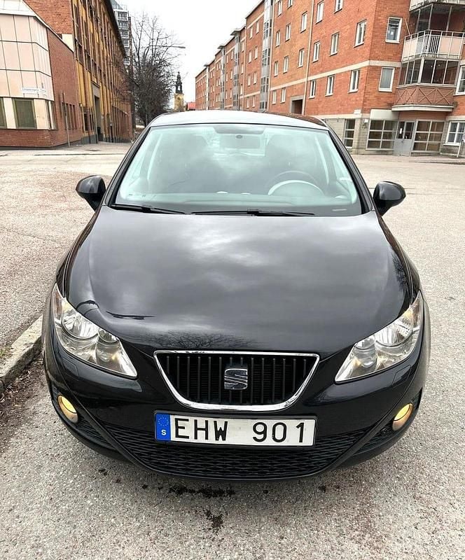Begagnad Seat Ibiza 105 HK (77 kW) 2010