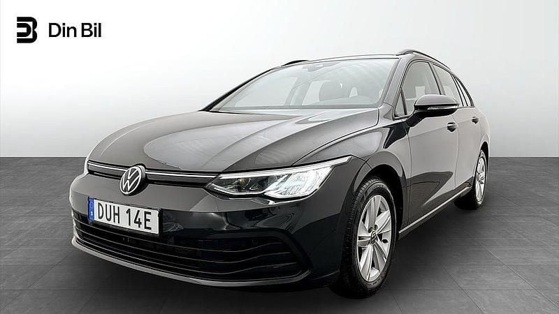 Urano grey Begagnad 2024 VW Golf VIII Kombi | 279 900 kr (Bra pris) - Bild 1/4