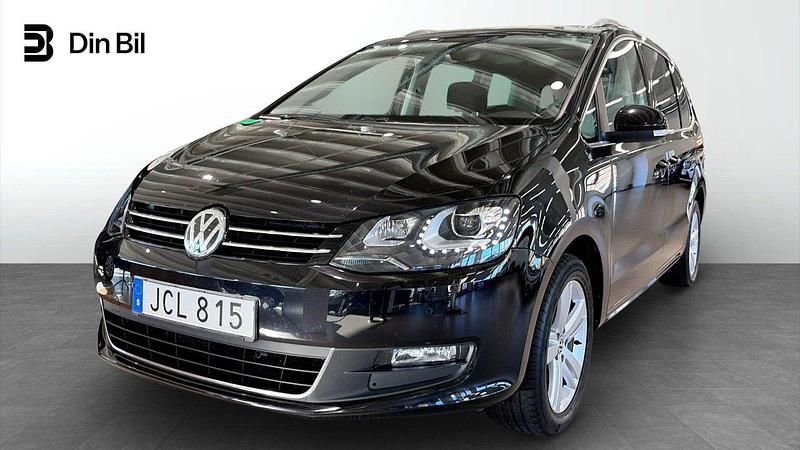 Svart Begagnad 2018 VW Sharan Comfortline Minibuss | 299 900 kr (Marknadspris) - Bild 1/4
