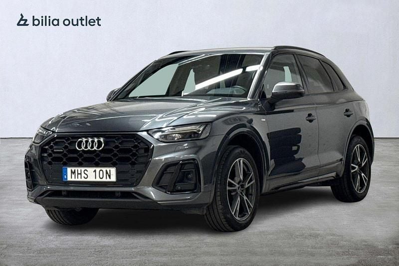 Grå Begagnad 2021 Audi Q5 S-Line SUV | 389 900 kr (Marknadspris) - Bild 1/3