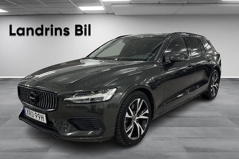 Grå Begagnad 2021 Volvo V60 Inscription Kombi | 359 900 kr - Bild 1/4