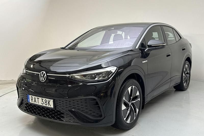 Svart Begagnad 2023 VW ID.5 SUV | 315 000 kr - Bild 1/4