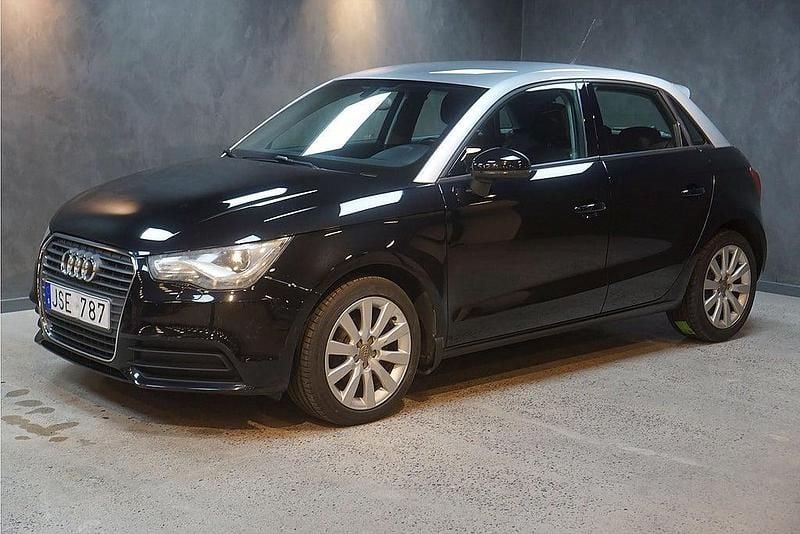 Svart Begagnad 2012 Audi A1 Sportback Halvkombi | 99 900 kr (Marknadspris) - Bild 1/4