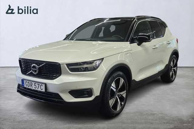 Vit Begagnad 2022 Volvo XC40 R-Design SUV | 359 900 kr (Marknadspris) - Bild 1/3