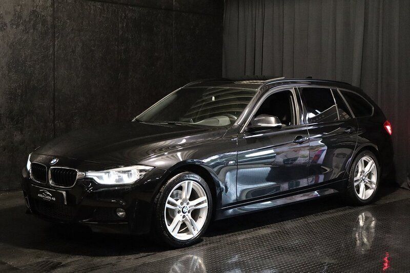 Svart Begagnad 2015 BMW 320 M Sport Kombi | 209 500 kr (Lite dyr) - Bild 1/4