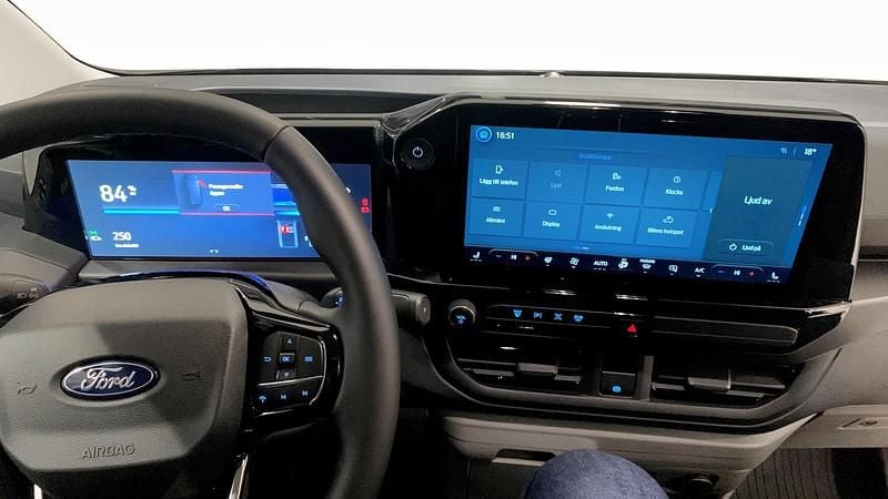 Begagnad Ford E-Transit 2026 Svart Van