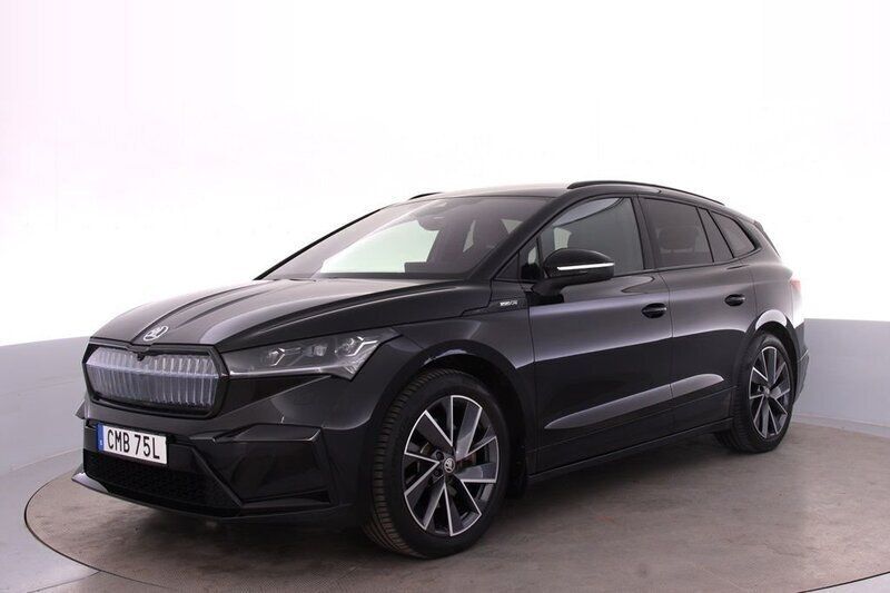 Svart (black magic metallic) Begagnad 2022 Skoda Enyaq iV SportLine SUV | 429 000 kr (Bra pris) - Bild 1/4