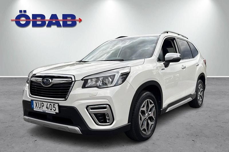 Vit Begagnad 2020 Subaru Forester Active SUV | 289 900 kr (Dyr) - Bild 1/4